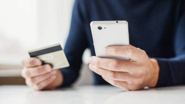 1708826099 517 آیا خرید وسایل الکترونیکی از فروشگاه های اینترنتی امن است؟