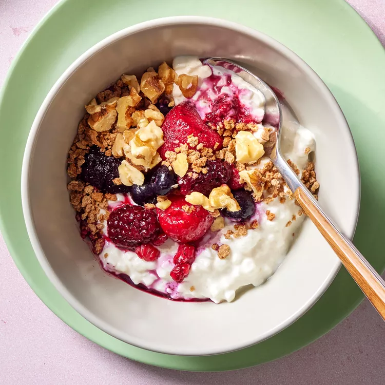 1734425838 275 ۱۷ صبحانه آسان بدون قند مصنوعی ساحل دانش.webp