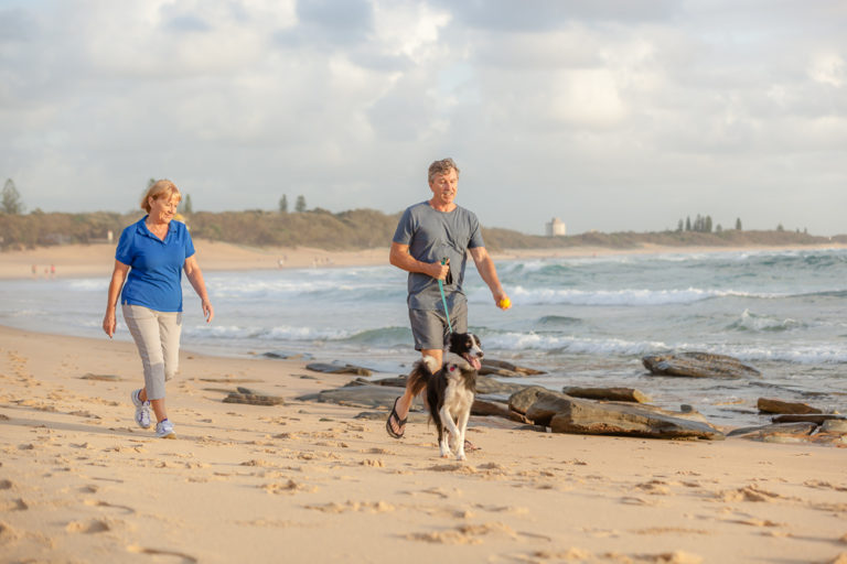 1741432460 404 ۱۰ منفعت اغاز روز با پیاده‌روی معجزه پیاده روی صبحگاهی ساحل