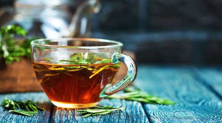 برای افت استرس چه دمنوشی بخوریم؟ 21 چای ضد استرس رزماری