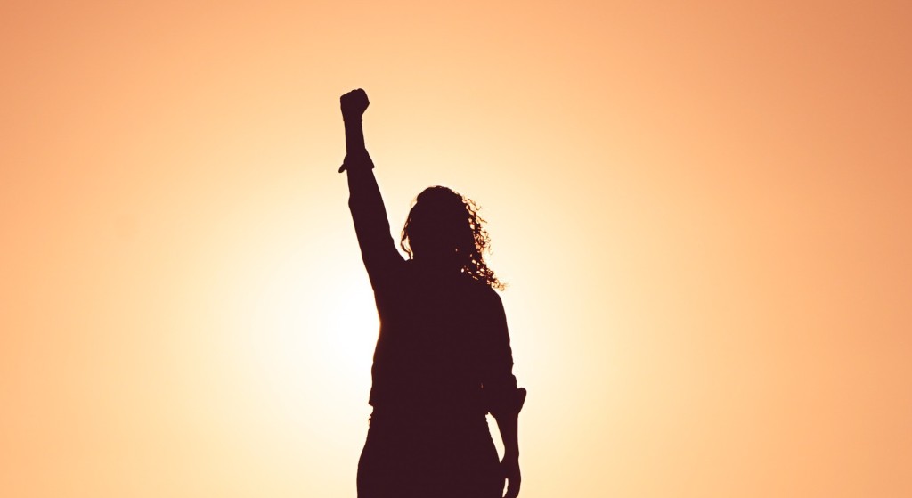 1734456566 81 ۱۷ عادت شگفت آدم های فوق العاده باهوش ساحل دانش