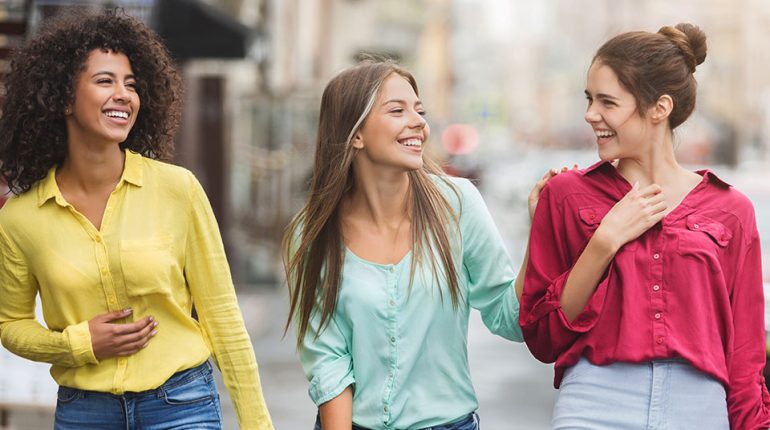 فواید حسادت برای دوستی: چرا حسادت همیشه بد نیست؟