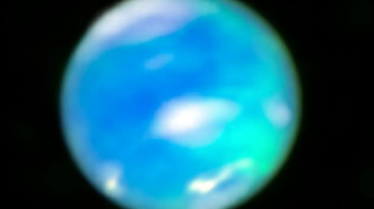 تلسکوپ جیمز وب اولین تصویر از شفق قطبی نپتون را ثبت کرد