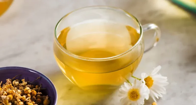 دمنوش های مفید: ۱۲ دمنوش گیاهی مفید که باید امتحان کنید!