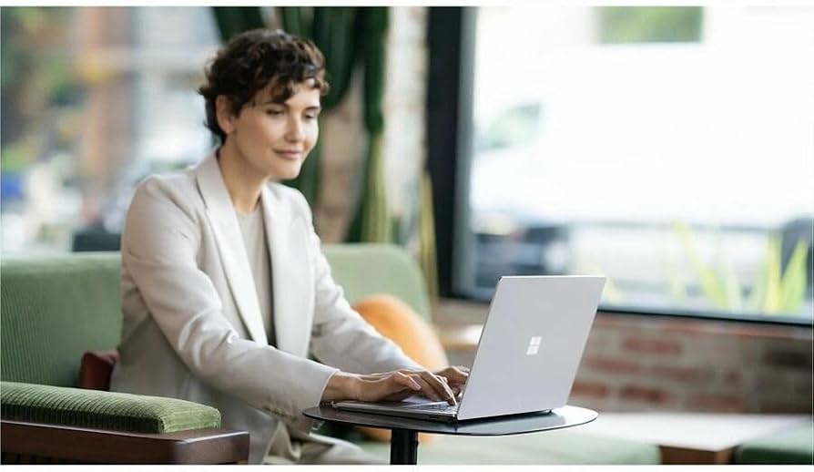 1745948193 34 ۳۰ ایده کادو روز دختر؛ از کادوهای خاص تا هدیه‌های