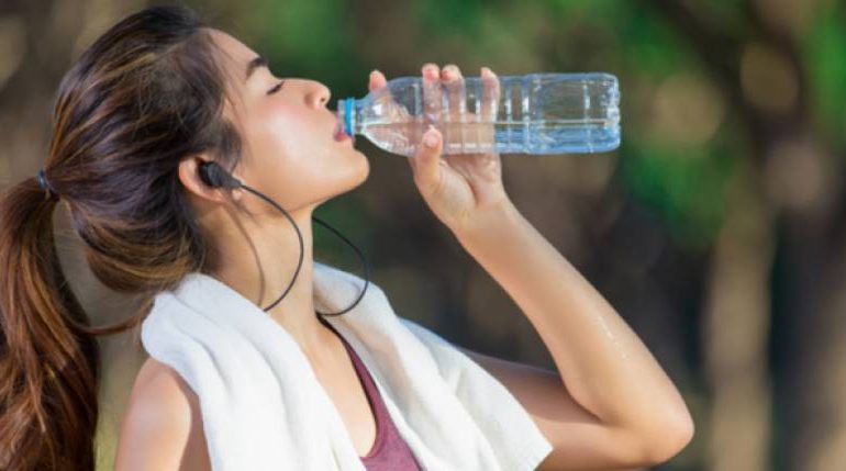 چرا آب‌رسانی به بدن این‌قدر اهمیت دارد؟